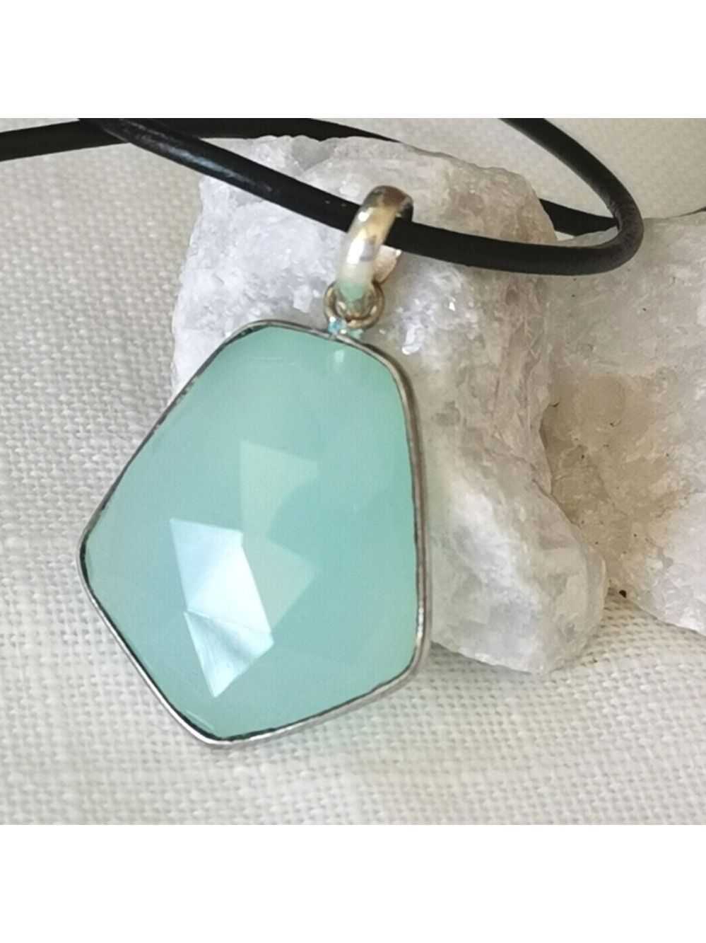 Faceted aqua chalcedony gemstone pendant necklace 🆕